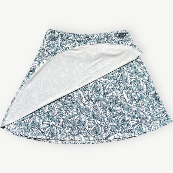 Eddie Bauer Athletic Faux Wrap Green & White Leaf Print Kacey Mini Skirt. Small. - Picture 4 of 9